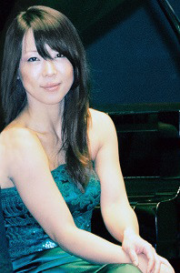 yoko artist photo
